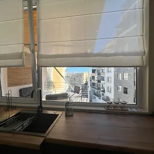 Апартаменты Cozy And Bright Apt W/ Veranda, Тбилиси